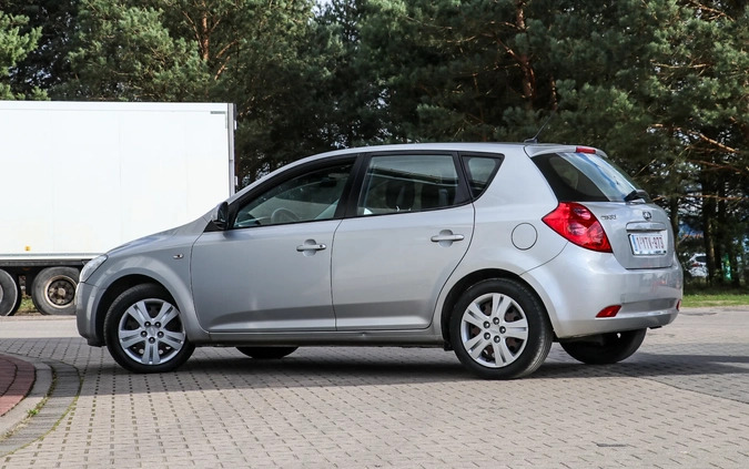 Kia Ceed cena 13900 przebieg: 214435, rok produkcji 2009 z Polanica-Zdrój małe 667